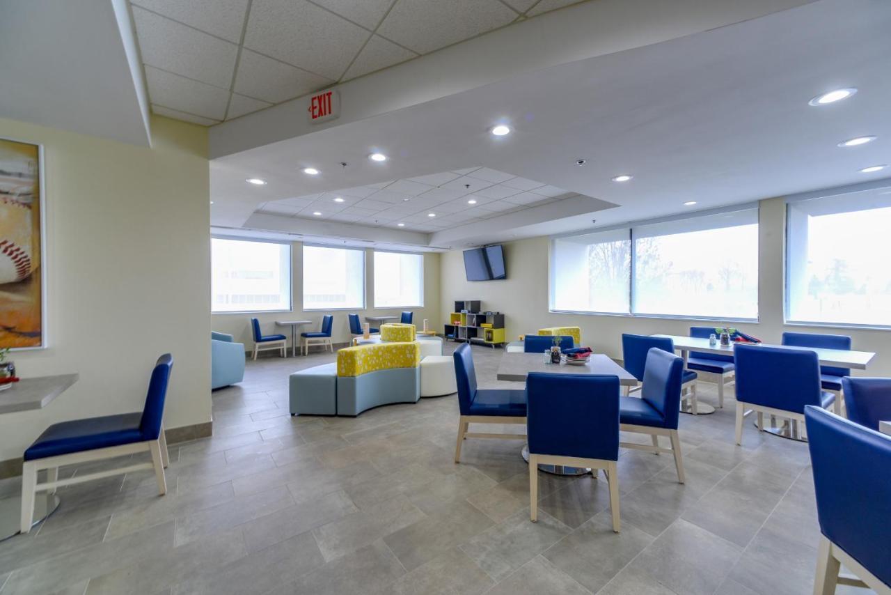Saint Louis Airport Hotel Woodson Terrace Dış mekan fotoğraf