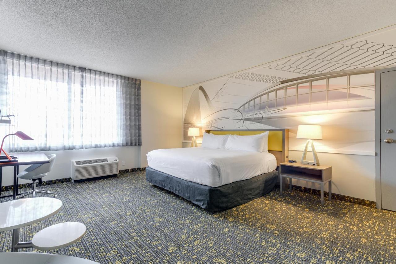 Saint Louis Airport Hotel Woodson Terrace Dış mekan fotoğraf