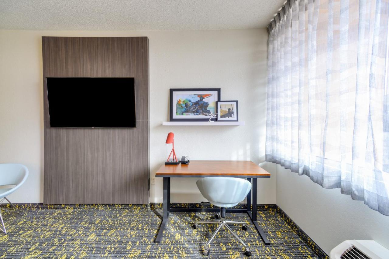 Saint Louis Airport Hotel Woodson Terrace Dış mekan fotoğraf